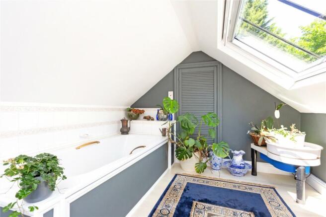 Ensuite Bath