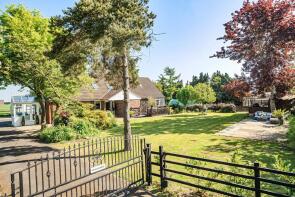 Brackenhill, Brackenhill Lane, Church Fenton, Tadcaster LS24 9RP