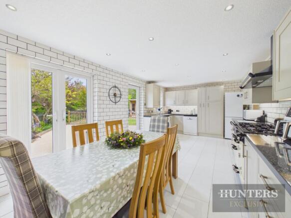 3 bed Detached for sale Image 9