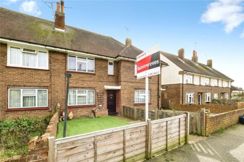 Chelmsford Avenue, ROMFORD, Essex, RM5