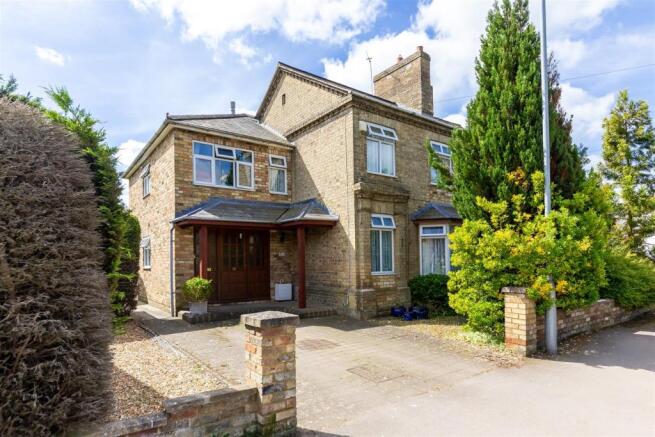 51 Ampthill Road (38 of 42).jpg