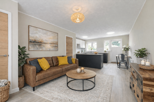 2 Bedroom End Terrace House