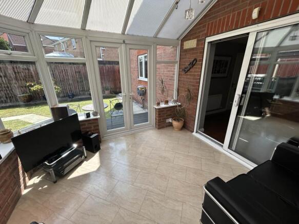 4 bed Detached for sale Image 12