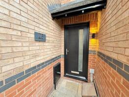25, Banksia Close, Tiverton EX16 6TT