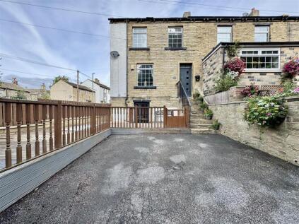 Knowle Road, Kirkheaton, Huddersfield, HD5 0DW