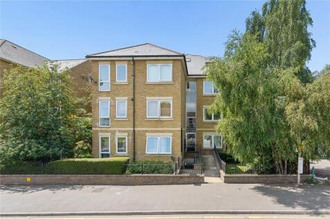Wrotham Road, Gravesend, Kent, DA11