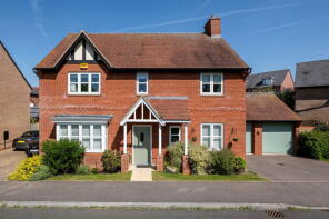 4, Brook Dene, Buckingham MK18 3FU