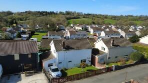 23, Ambleside Court, Hengoed CF82 8DJ