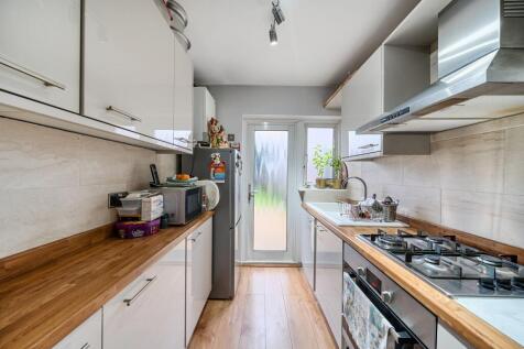Riverdene, Edgware, HA8