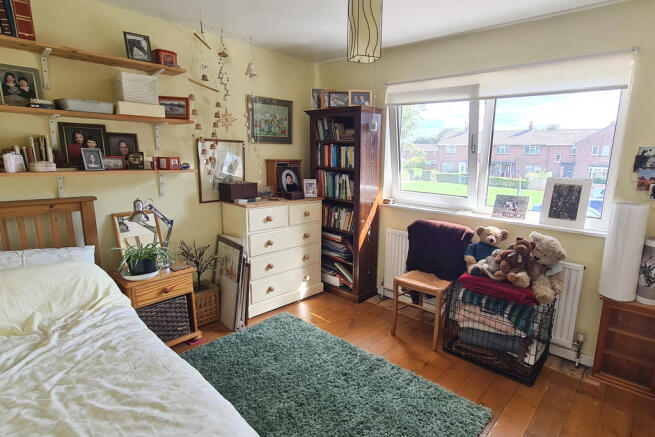 BEDROOM 2