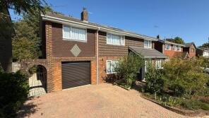 26, Monks Orchard, Petersfield GU32 2JD