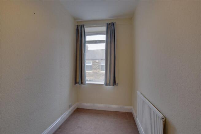 3 bed Terraced for sale Image 9