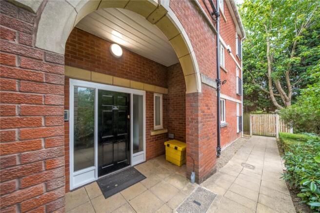 3 bed Apartment for sale Image 10