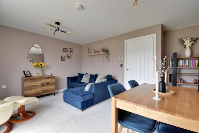 3 bed Semi-Detached for sale Image 5