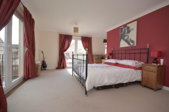 Photo 11