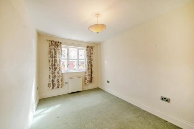 2 bed Retirement Property for sale Image 8
