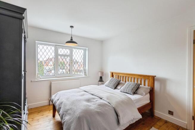 3 bed Semi-Detached for sale Image 9