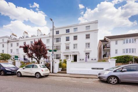 River Terrace, Henley on Thames, RG9 1BG