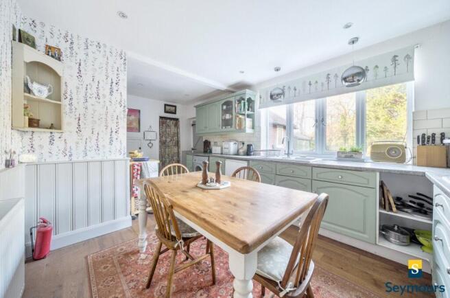 Guildford Road, Cranleigh, Surrey, GU6 photo 4