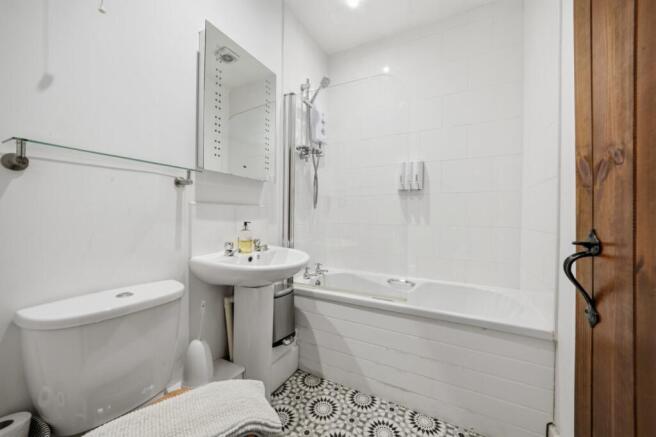 6 bed Terraced for sale Image 11