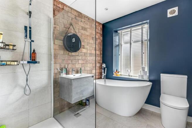 2 bed Terraced for sale Image 12