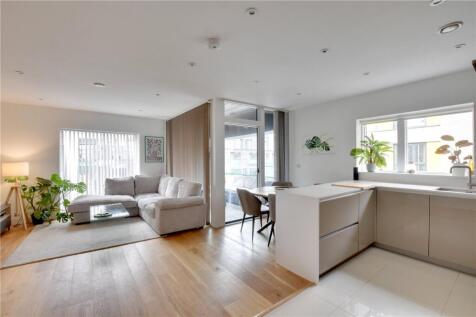 Chichester Lodge, 16 Peartree Way, Greenwich, London, SE10