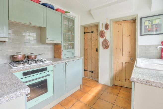 98 Lower Luton Road-