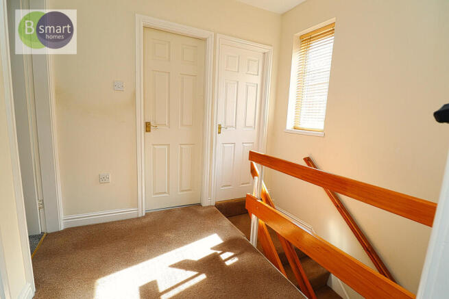 3 bed Semi-Detached for sale Image 8