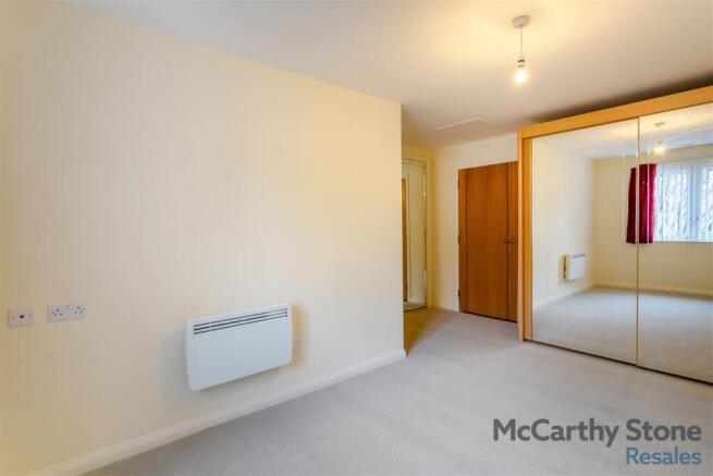 1 bed Apartment for sale Image 9