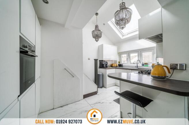 3 bed Semi-Detached for sale Image 7