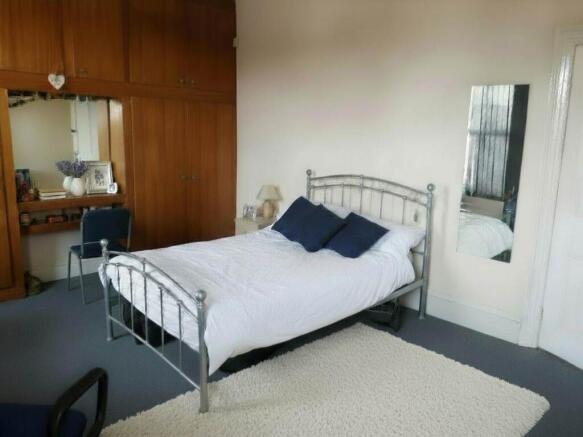 2 6 stanley bedroom