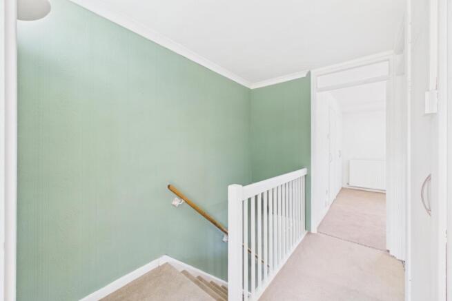 2 bed Flat to rent Image 10