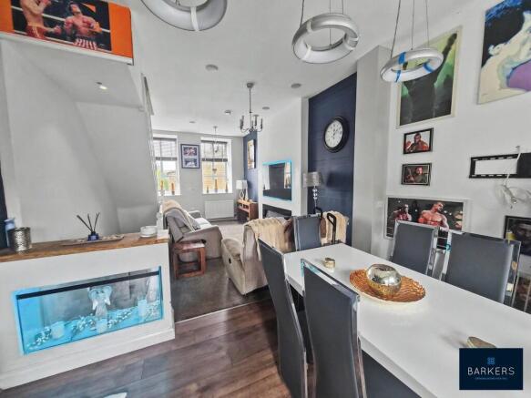4 bed Terraced for sale Image 6