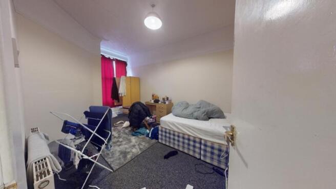 6 bed Terraced to rent Image 6