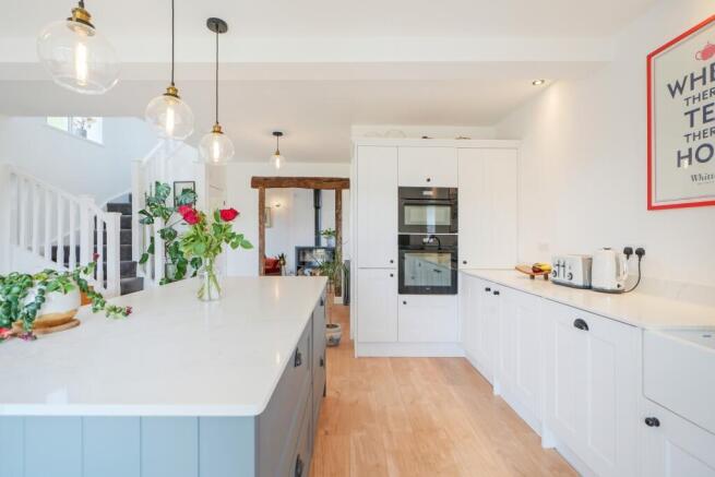3 bed Detached for sale Image 4