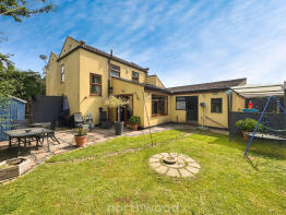 1, Hatfield Road, Thorne, Doncaster DN8 5QZ