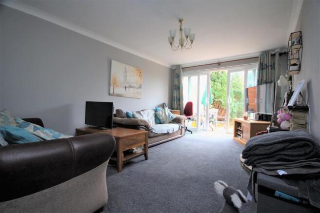 Living / Dining Area