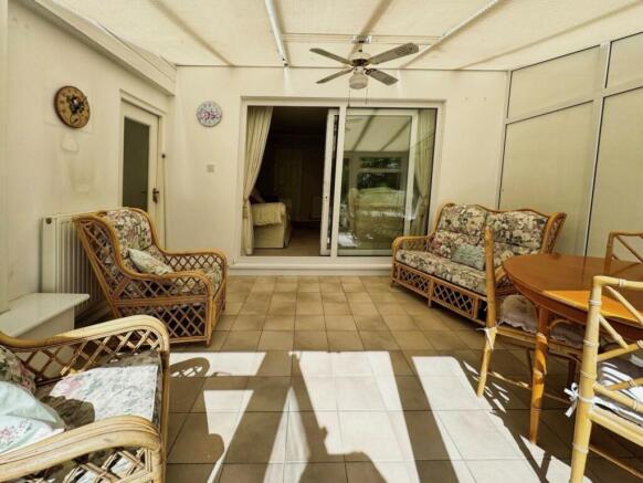 0ff5eaed-Conservatory.jpg