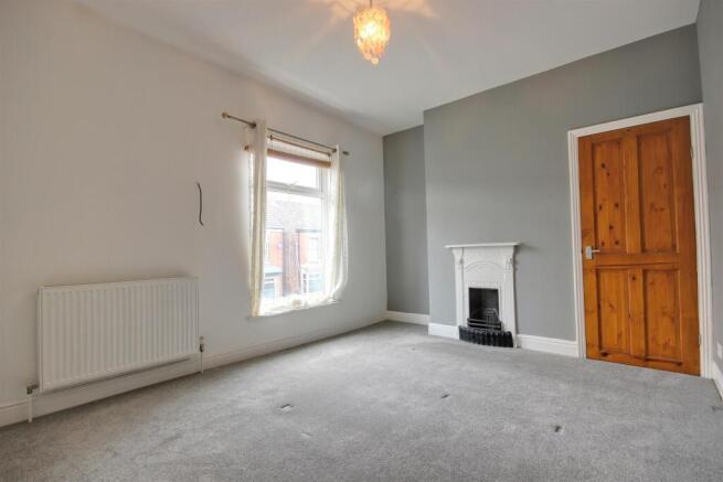 2 bed House to rent Image 7