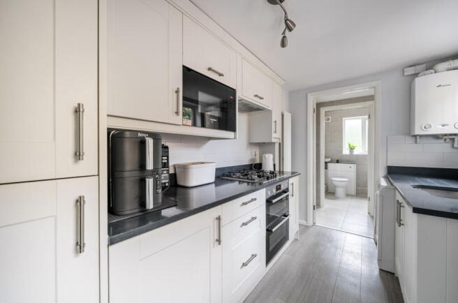 1307294-8-685935f...