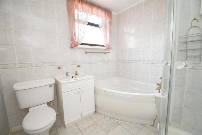 Hillside Drive, Ellesmere Port, Cheshire photo 4