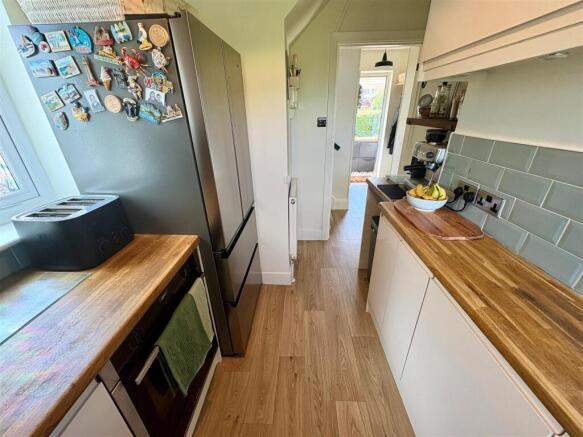 3 bed Semi-Detached for sale Image 5