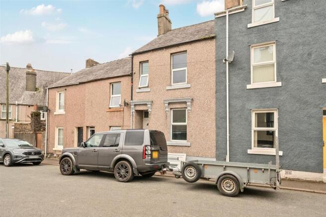 The Crescent, Cleator Moor, CA25 photo 5