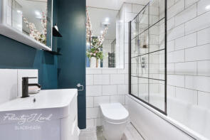 Flat 33, Woodlands Heights, Vanbrugh Hill, London SE3 7EL