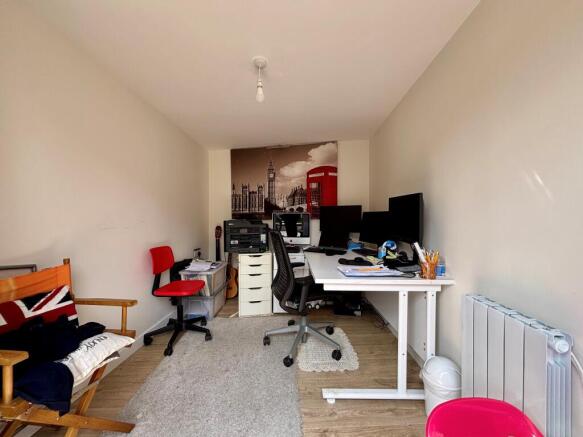 Photo 12