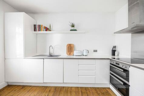 Francis Road, Leyton, E10