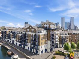 Flat 8, 3 Challenger House, Victory Place, London E14 8BJ