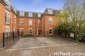 21, Kimmeridge Court, Ripley Road, Old Town, Swindon SN1 4DF