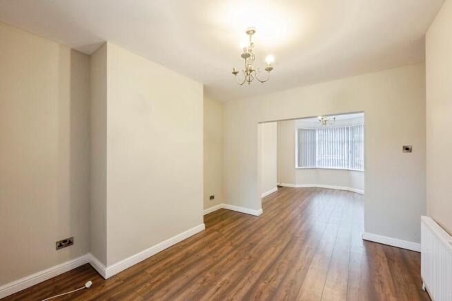 3 bed Semi-Detached for sale Image 6