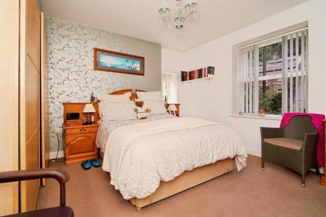 2 bed Apartment for sale Image 8
